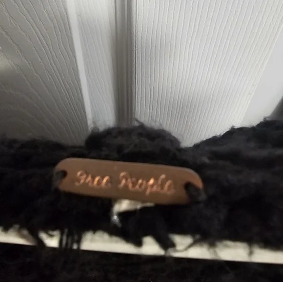 Free People Sweater - Picture 4 of 4